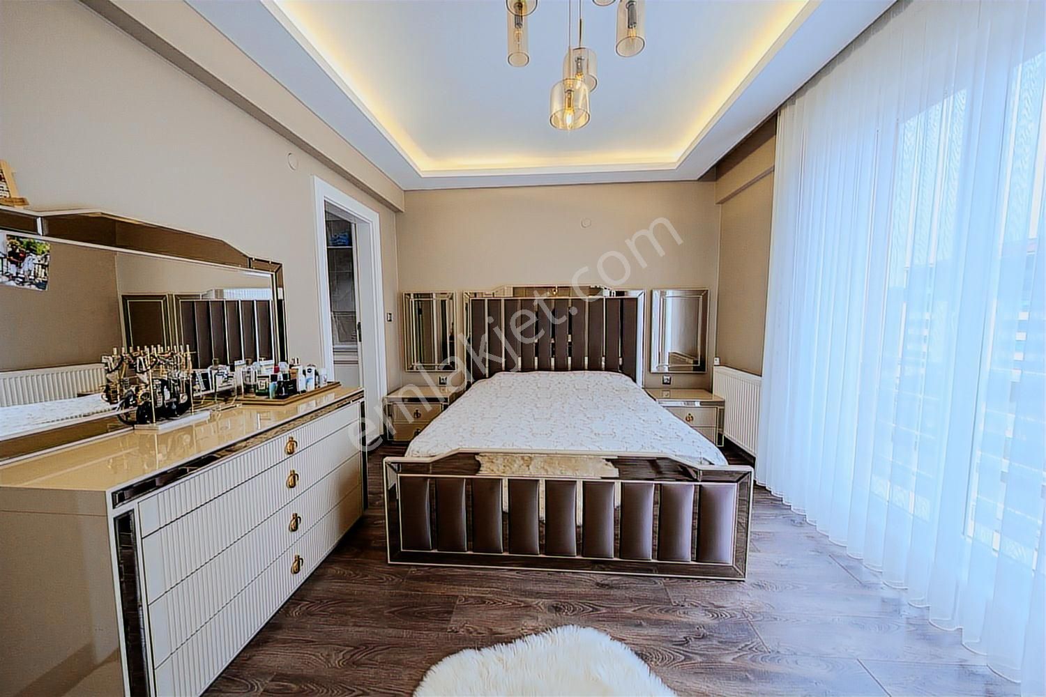 Havuzlu Butik Sitede Mimari Dokunuşlu Yerden Isıtmalı Balkon - Görsel 22