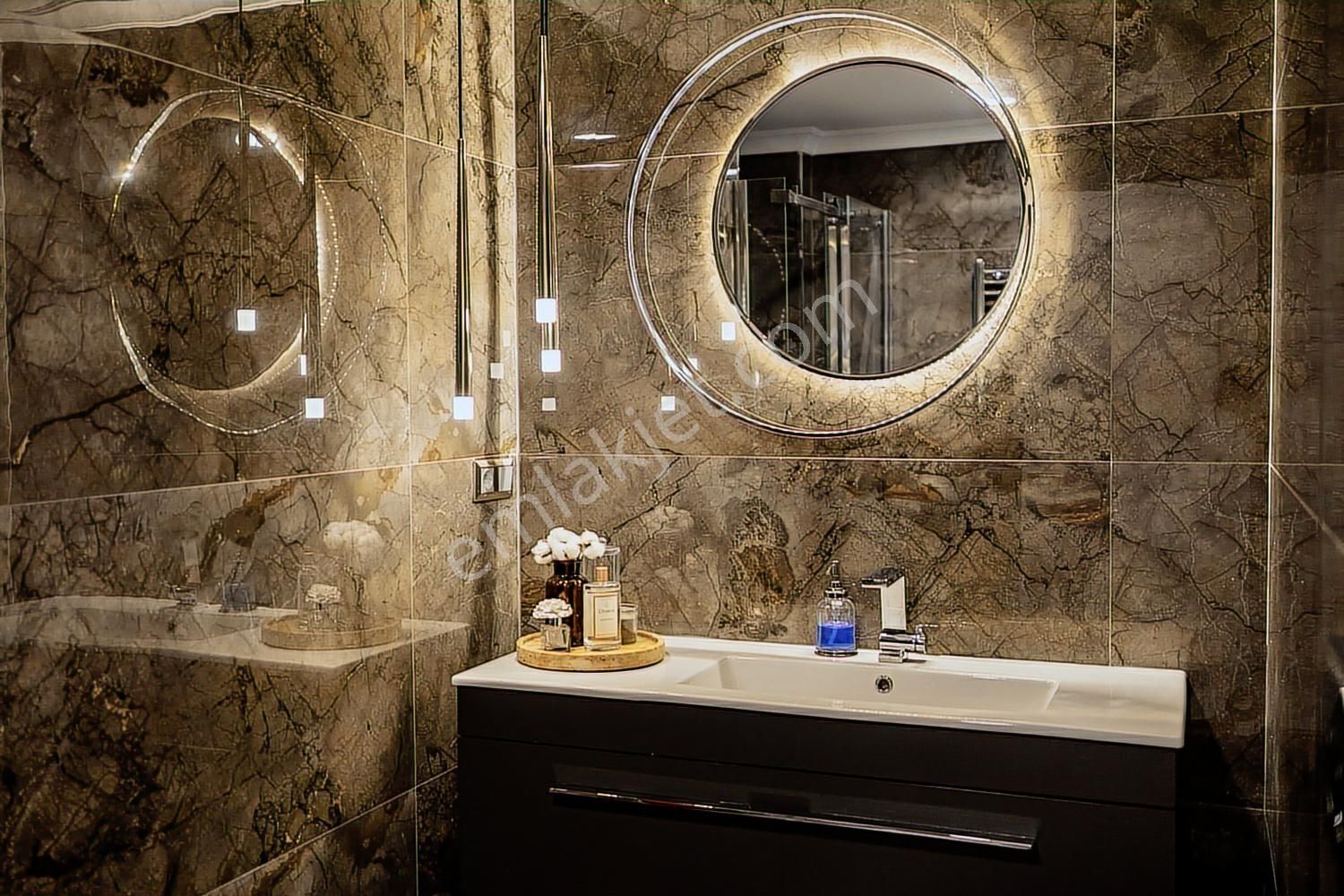 Havuzlu Butik Sitede Mimari Dokunuşlu Yerden Isıtmalı Balkon - Görsel 18