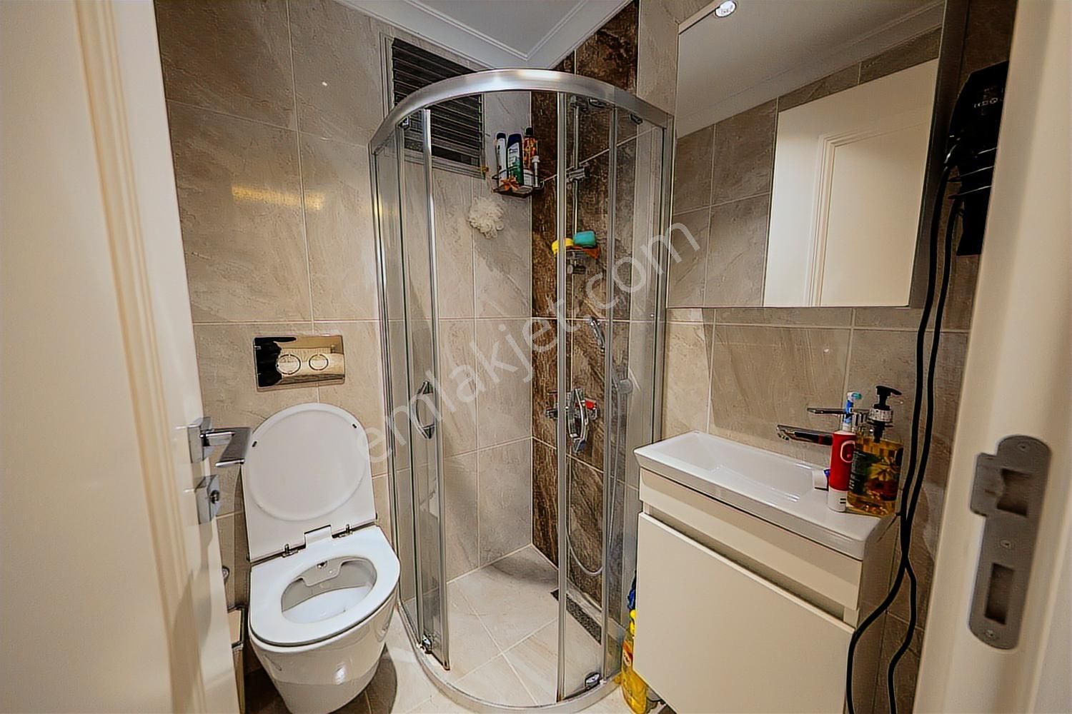 Havuzlu Butik Sitede Mimari Dokunuşlu Yerden Isıtmalı Balkon - Görsel 24