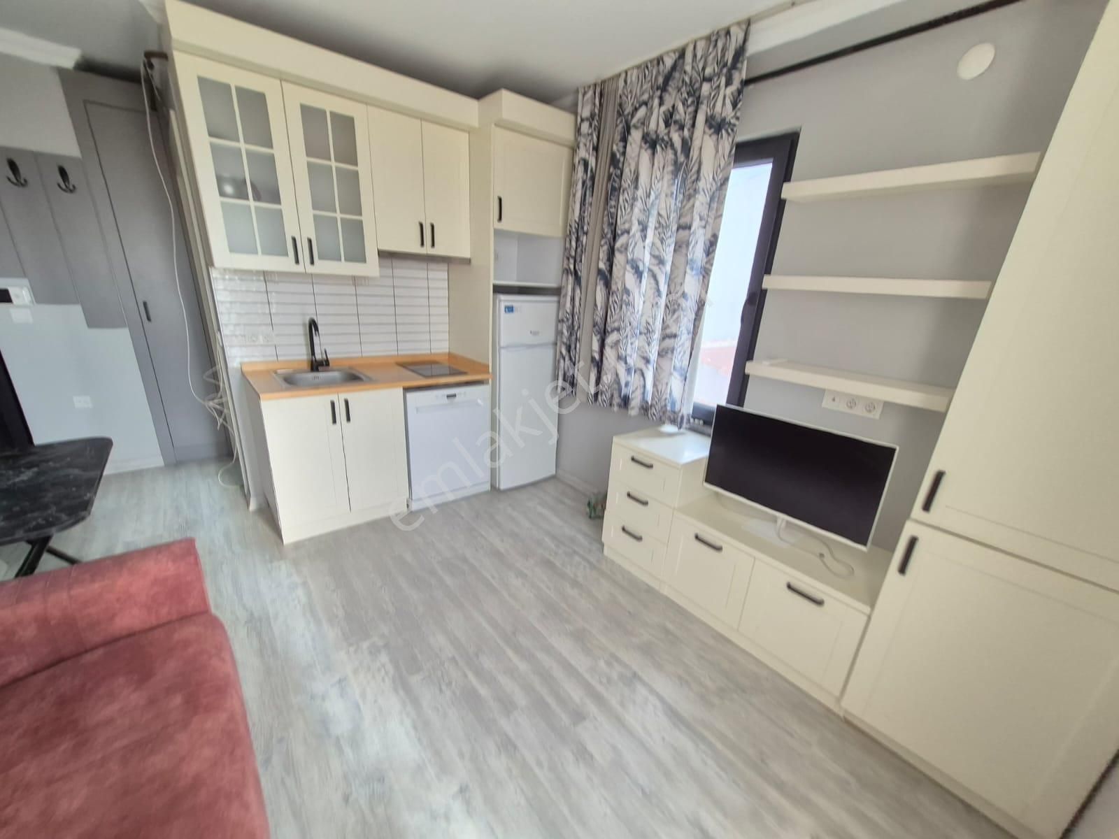 Delux'den Cumhuriyet Mah.'de Lux Eşyalı 1+1 Satılık Daire - Görsel 5