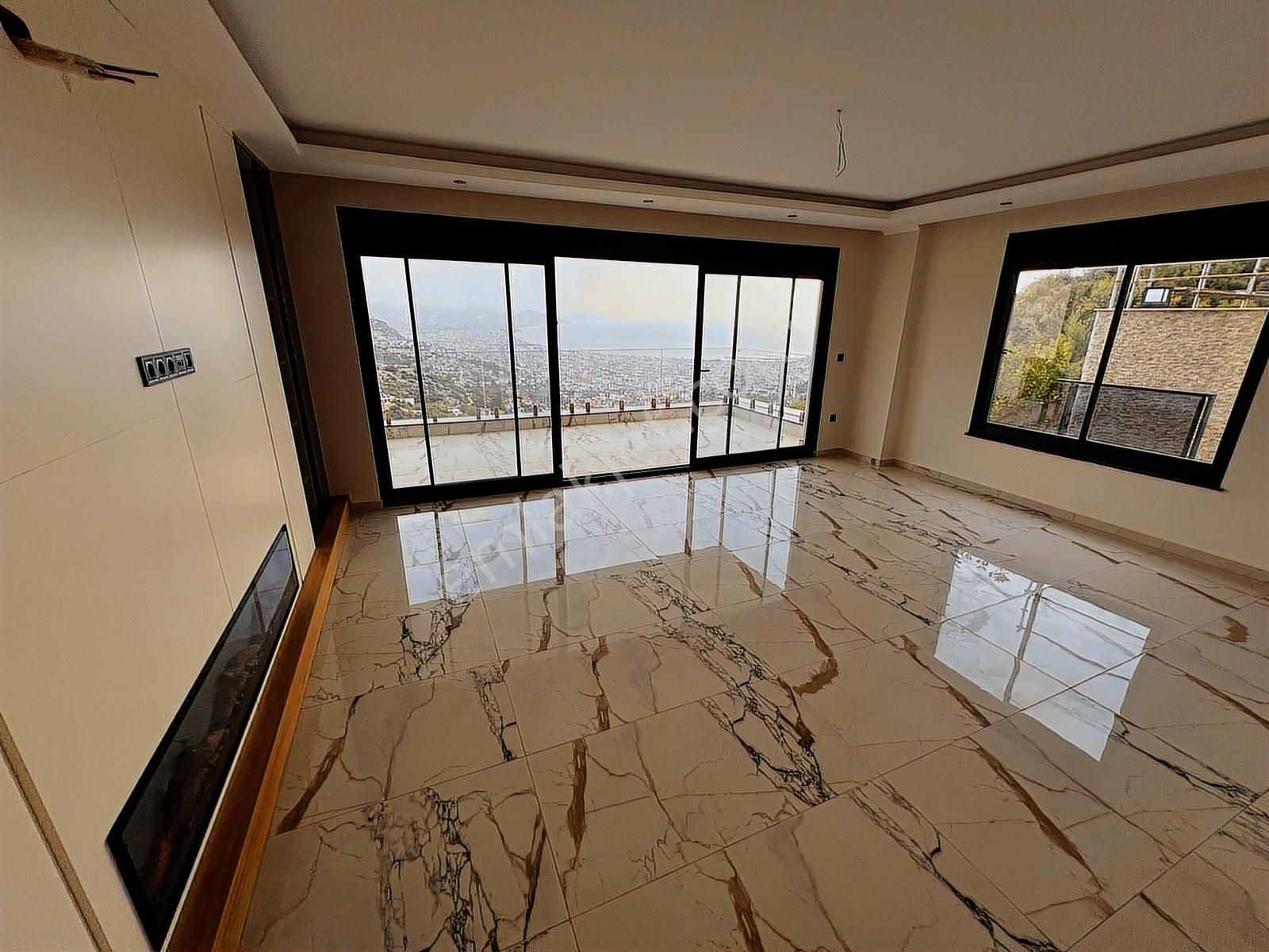Alanya Tepe 3+2 200m2 Müstakil Havuzlu Lüxxx Triplex Villaaaaaaa - Görsel 23
