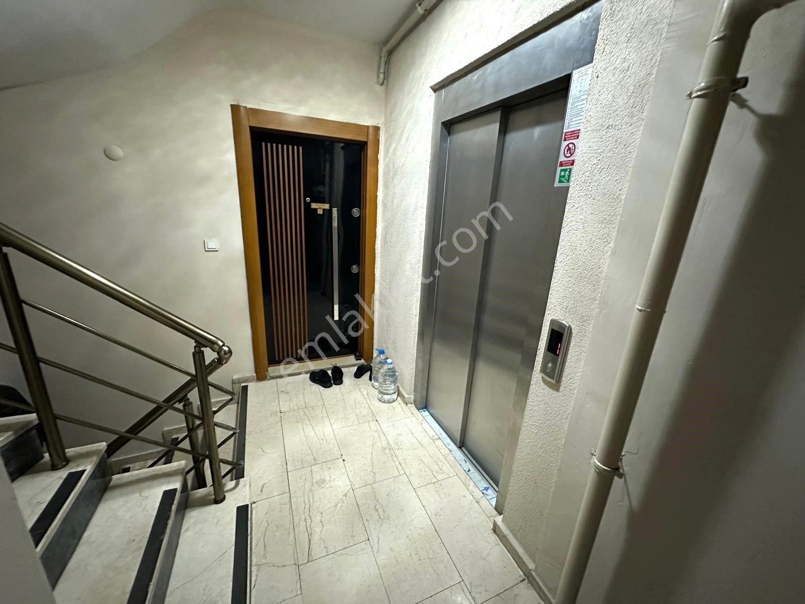 Has Seba'dan Tevfikbey Mh 2+1 75m2 Sefaköy Merkezde Arakat Daire - Görsel 28