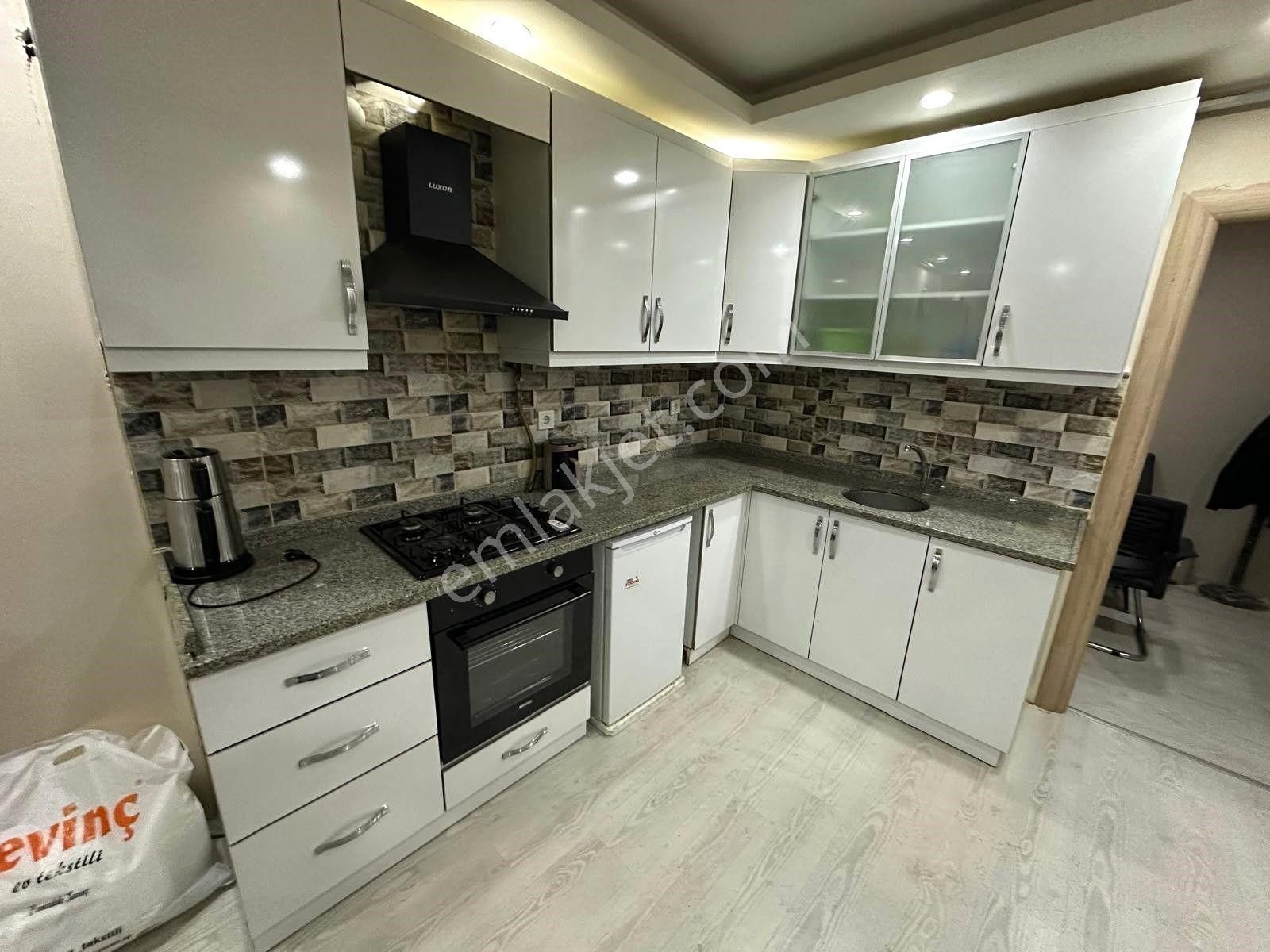 Has Seba'dan Tevfikbey Mh 2+1 75m2 Sefaköy Merkezde Arakat Daire - Görsel 6