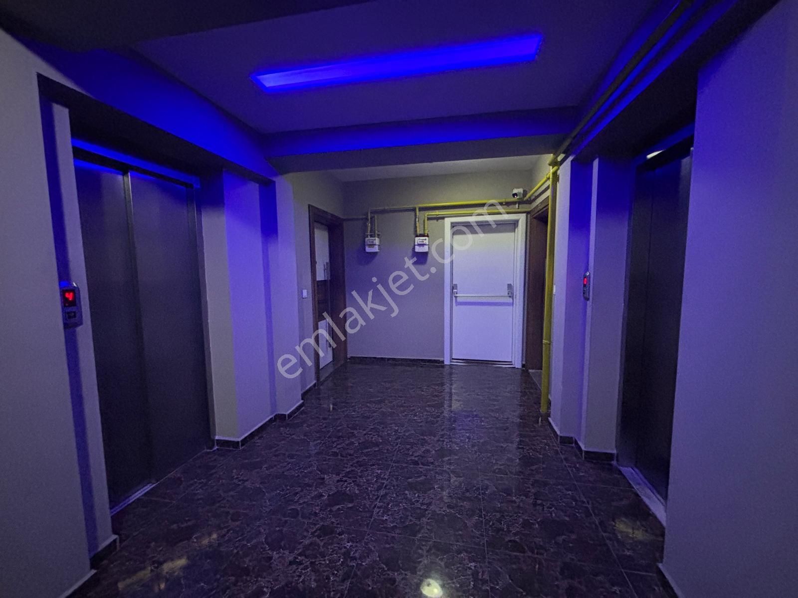 Karşıyaka Mavişehir Elara Sitesinde Eşyalı 1+1 Kiralık Daire - Görsel 4