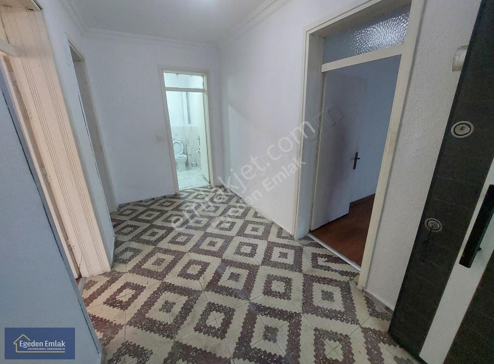 Egeden Emlaktan Kiralık Geniş 1+1 Daire - Görsel 5