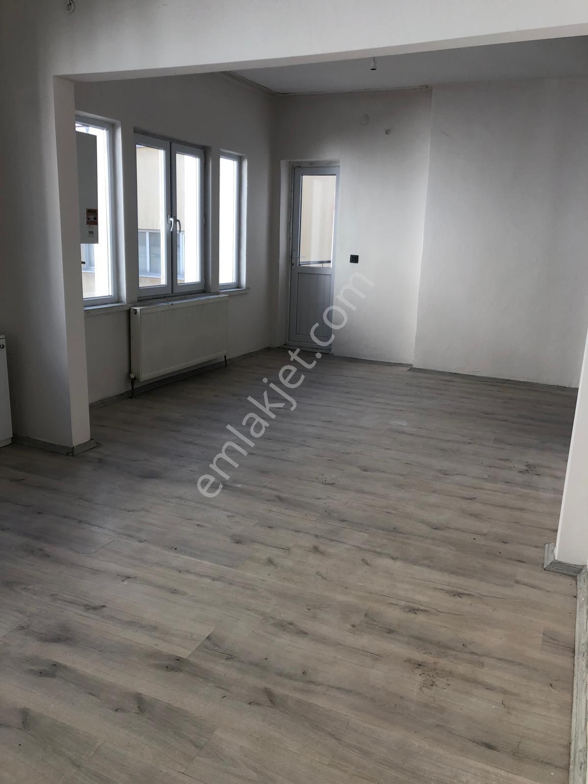 İdeal'den Güzel Konumda İyi Fiyata Kiralık Daire - Görsel 10