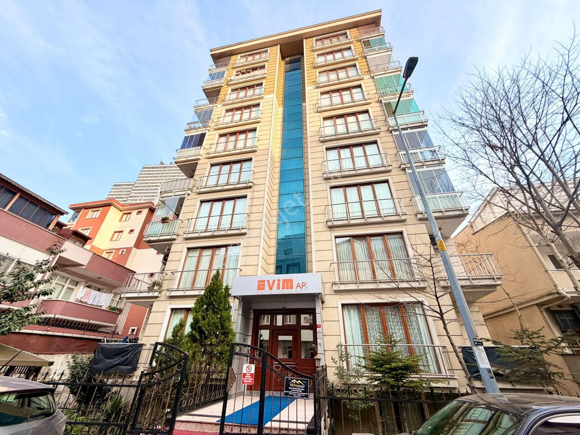 Ümraniye İnkılap Mahallesi 'nde Satılık 3+1 Daire