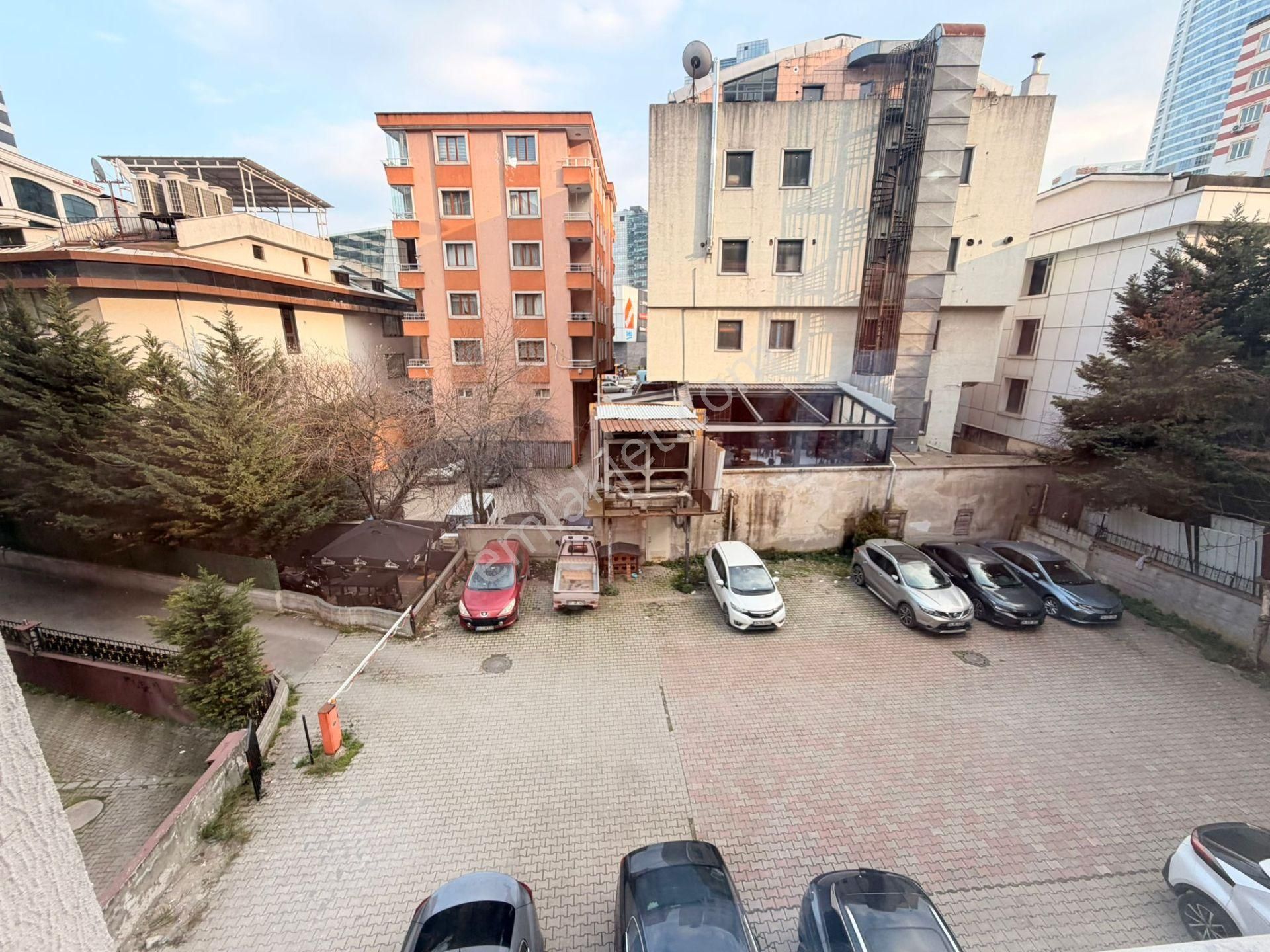 Ümraniye İnkılap Mahallesi 'nde Satılık 3+1 Daire - Görsel 26
