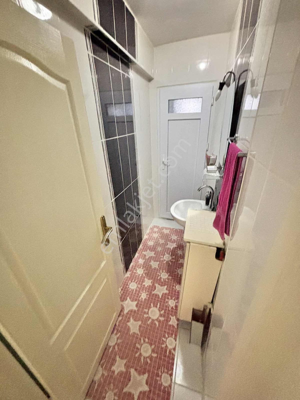 A L C Den Salon Bagımsız Metro Yakını Ara Katta 3+1 Satılık - Görsel 2