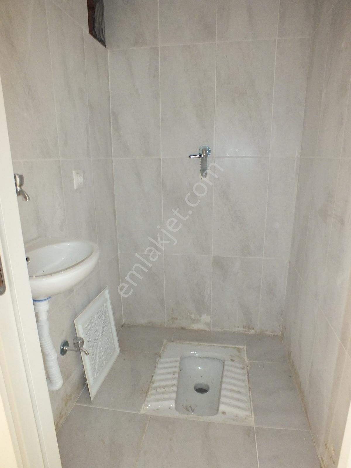 Hastane Metroya Yürüme Mesafesi Site İçi Sıfır 2+1 Kiralık 85m2 - Görsel 4