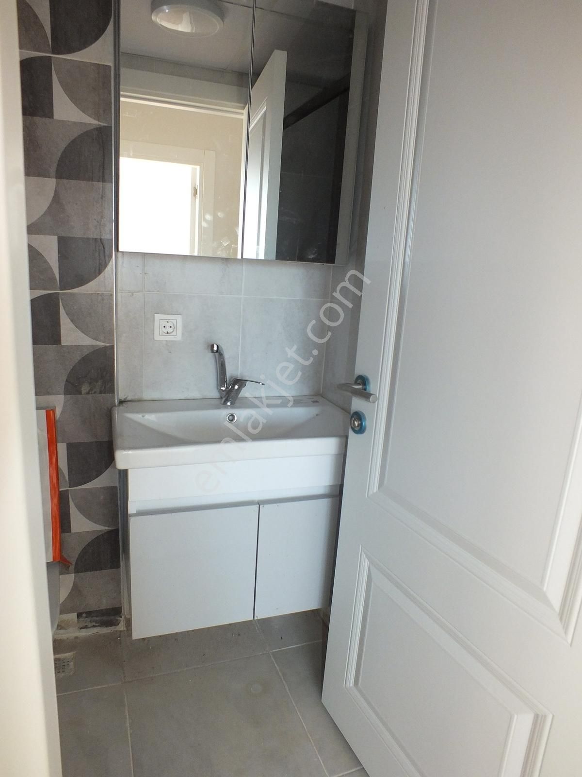 Hastane Metroya Yürüme Mesafesi Site İçi Sıfır 2+1 Kiralık 85m2 - Görsel 20