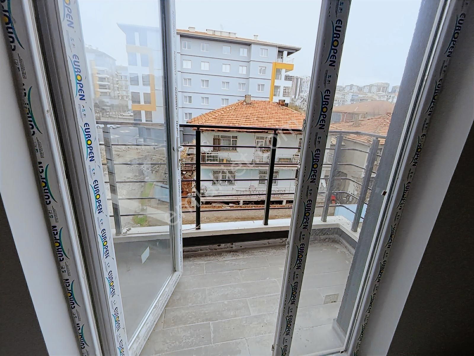 Altındağ Başpınar Mah.yeni Binada ,iskanlı Ebeveyn Banyo, Geniş Balkonlu 3+1 Daire - Görsel 13