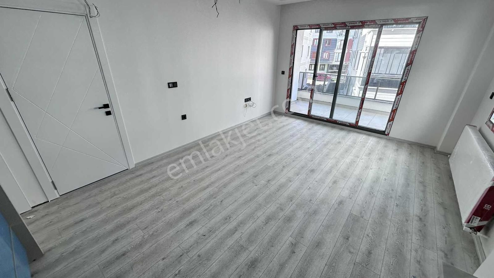 Tamer'den İkizçayda Lüx Site İçinde Sıfır Arakat 2+1 Daire - Görsel 23