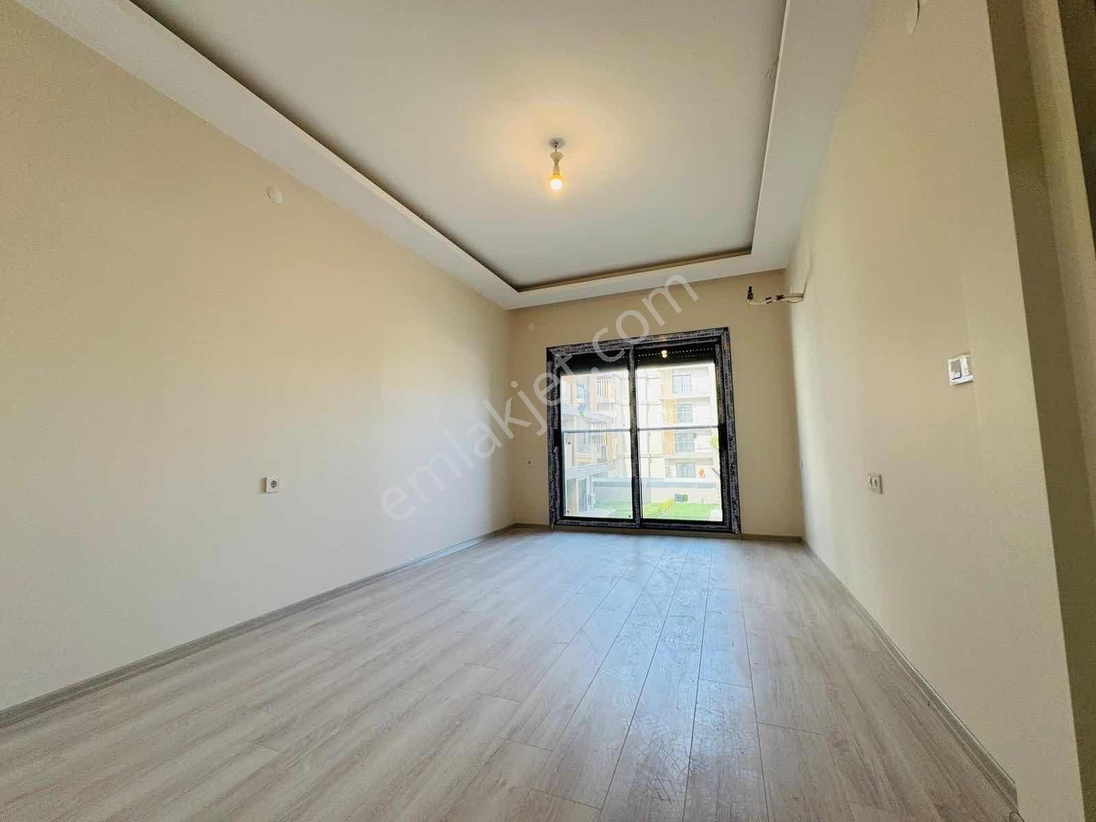 Davutlar'ın En Güzel Sitesinde 100m2 Satılık 2+1 Daire - Görsel 22