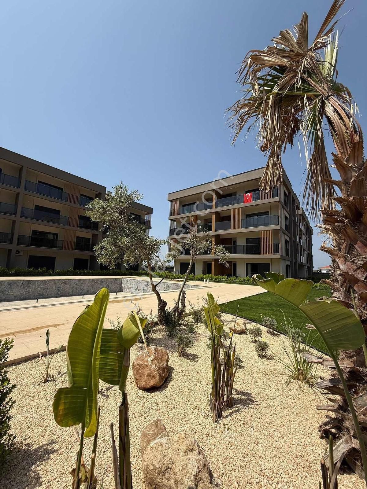 Davutlar'ın En Güzel Sitesinde 100m2 Satılık 2+1 Daire - Görsel 20