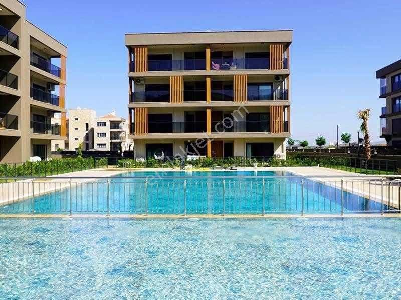 Davutlar'ın En Güzel Sitesinde 100m2 Satılık 2+1 Daire