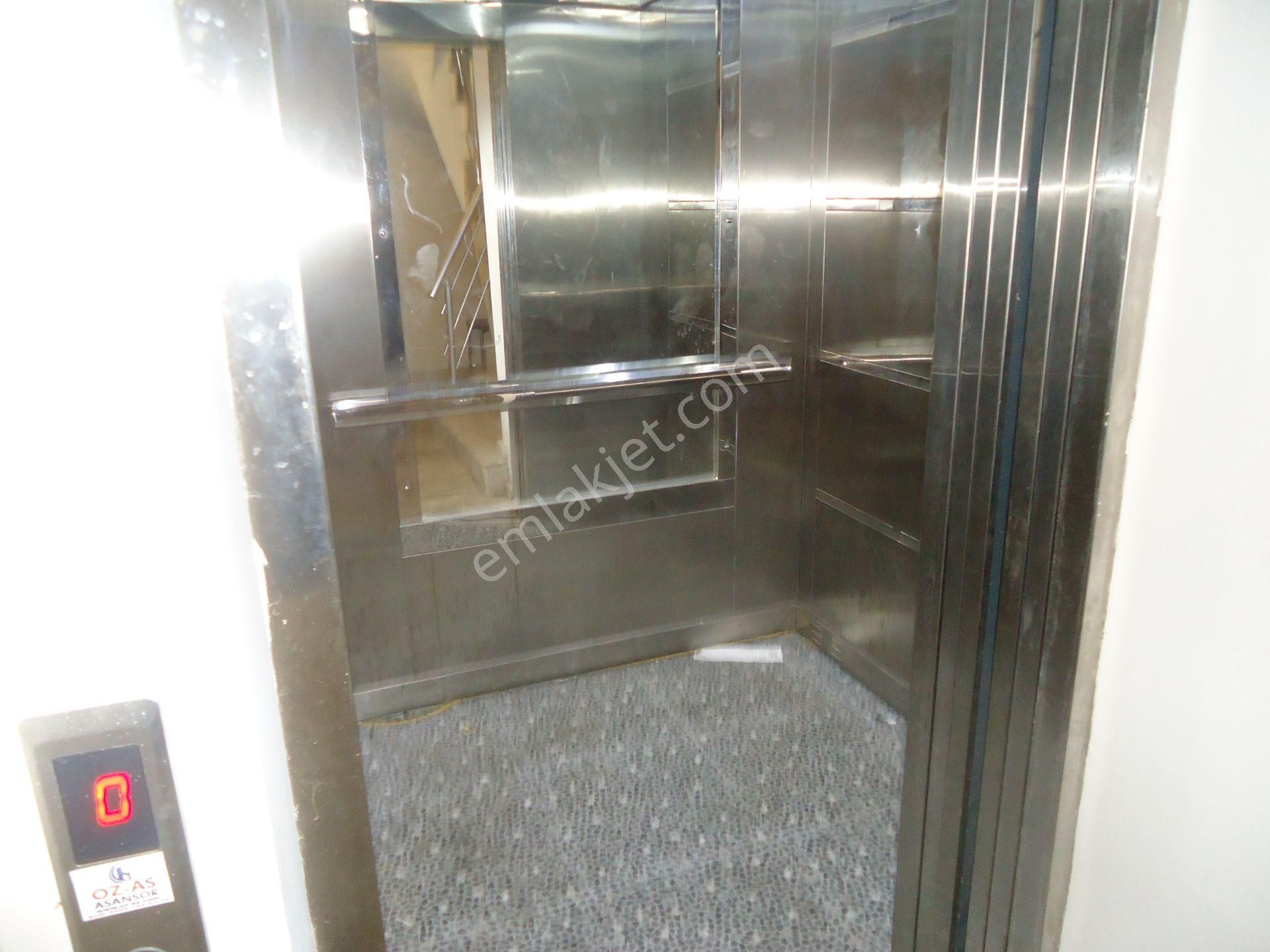 Star Emlakta Eşyalı Asansörlü Doğalgazlı Dep.yön.li 2+1 85m2 K/3 - Görsel 15