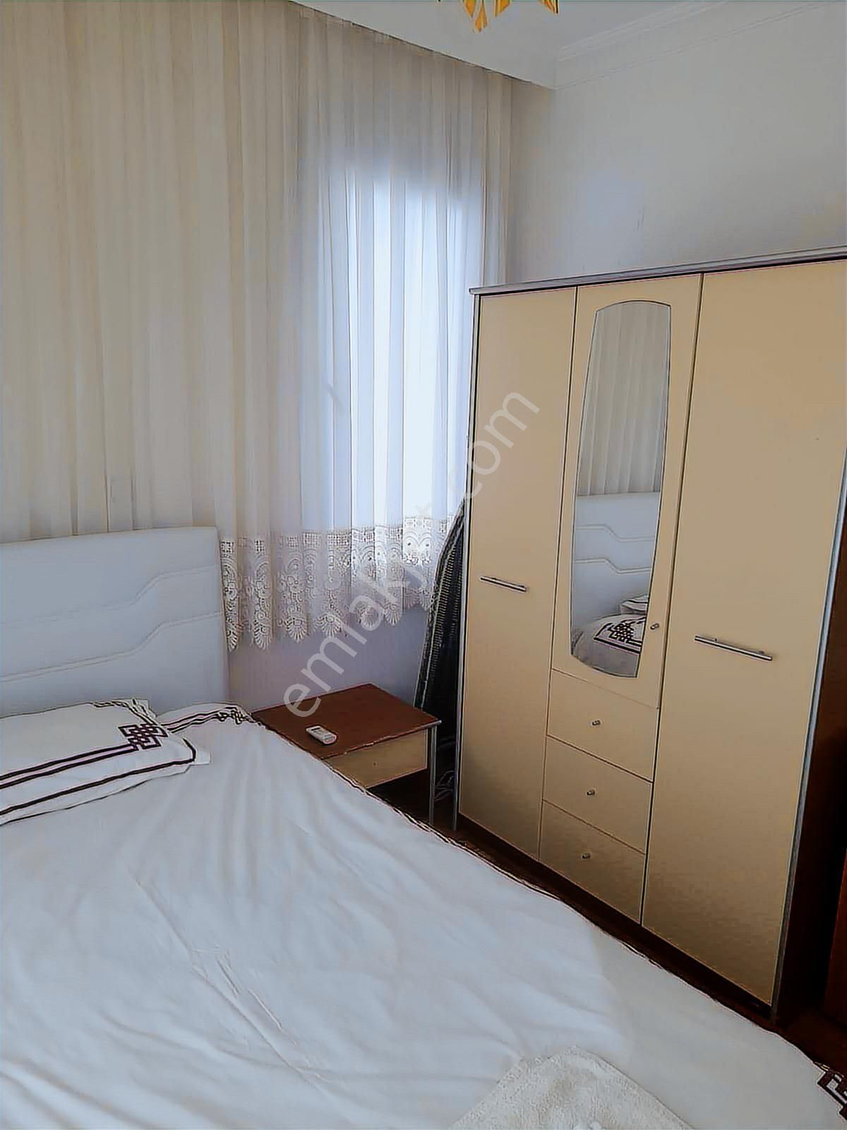 Stop’tan Foça Denize 400m.ana Cadde Üzeri Eşyalı Kiralık Villa - Görsel 8