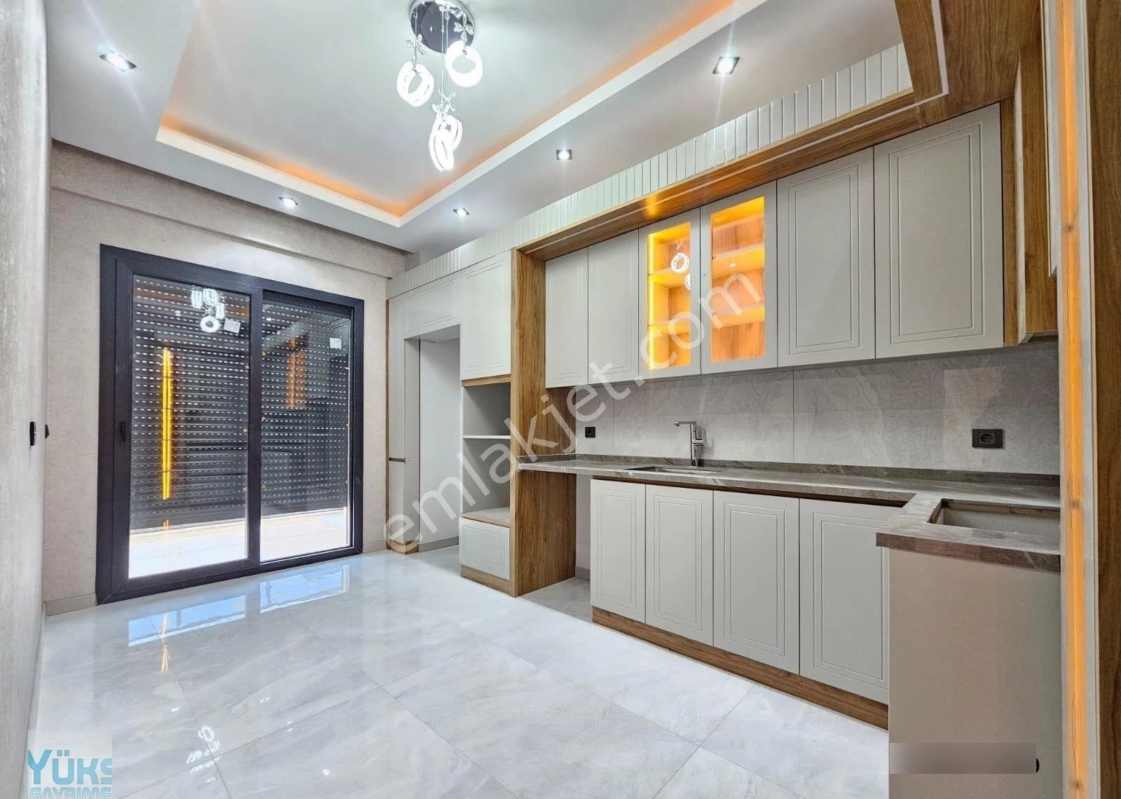 Denizli Şemikler De 3+1 Mükemmel Konumda Kat Seçenekli Panjurlu Daire - Görsel 5