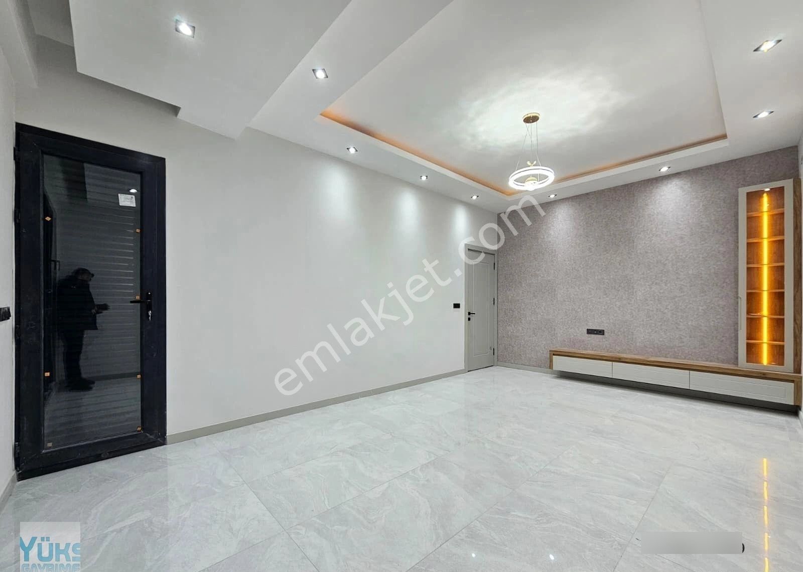 Denizli Şemikler De 3+1 Mükemmel Konumda Kat Seçenekli Panjurlu Daire - Görsel 4