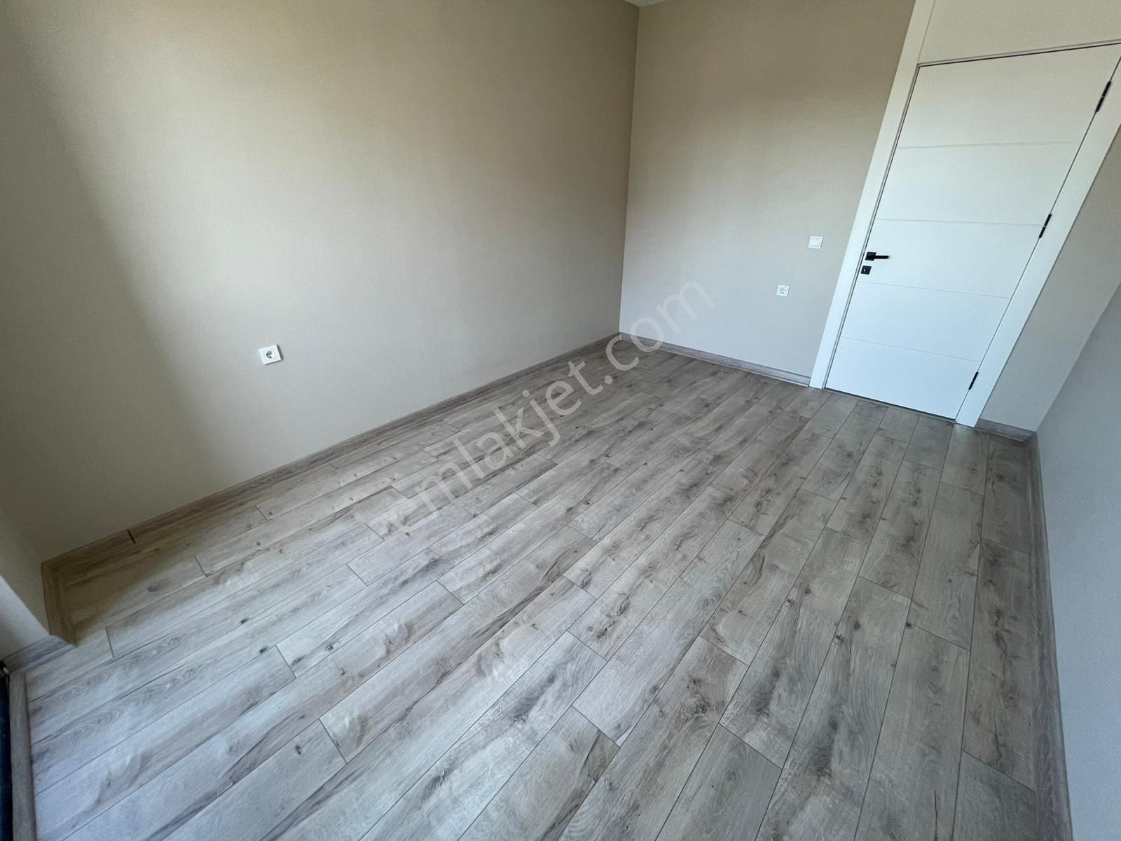 Yuvaköy Mah. Norm Tower'da Full Yapılı 4+1 Kiralık Daire - Görsel 22