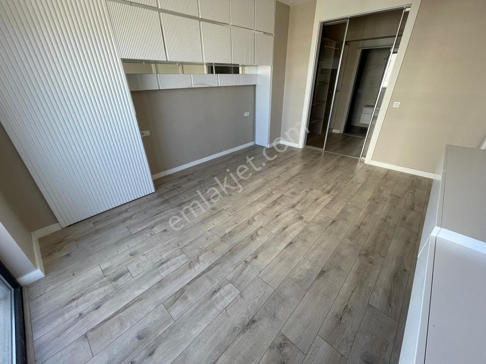 Yuvaköy Mah. Norm Tower'da Full Yapılı 4+1 Kiralık Daire - Görsel 20