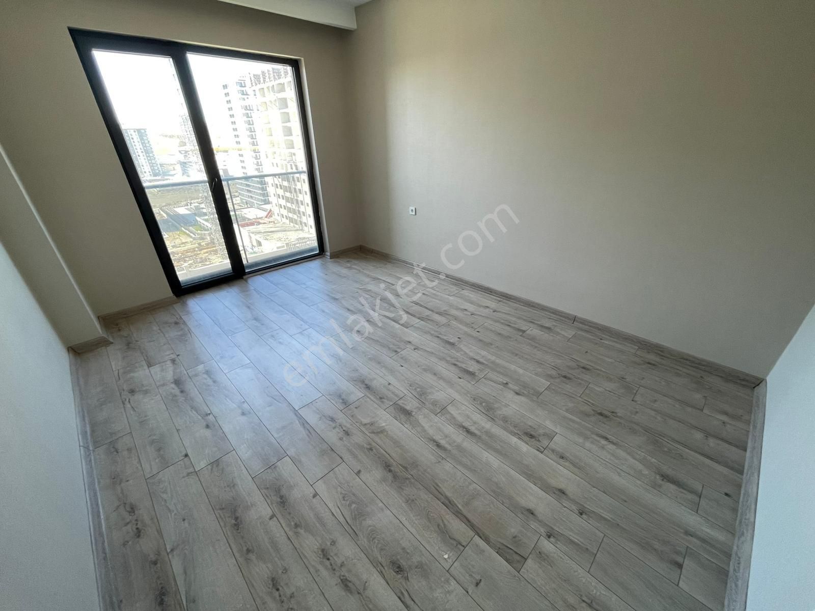 Yuvaköy Mah. Norm Tower'da Full Yapılı 4+1 Kiralık Daire - Görsel 17