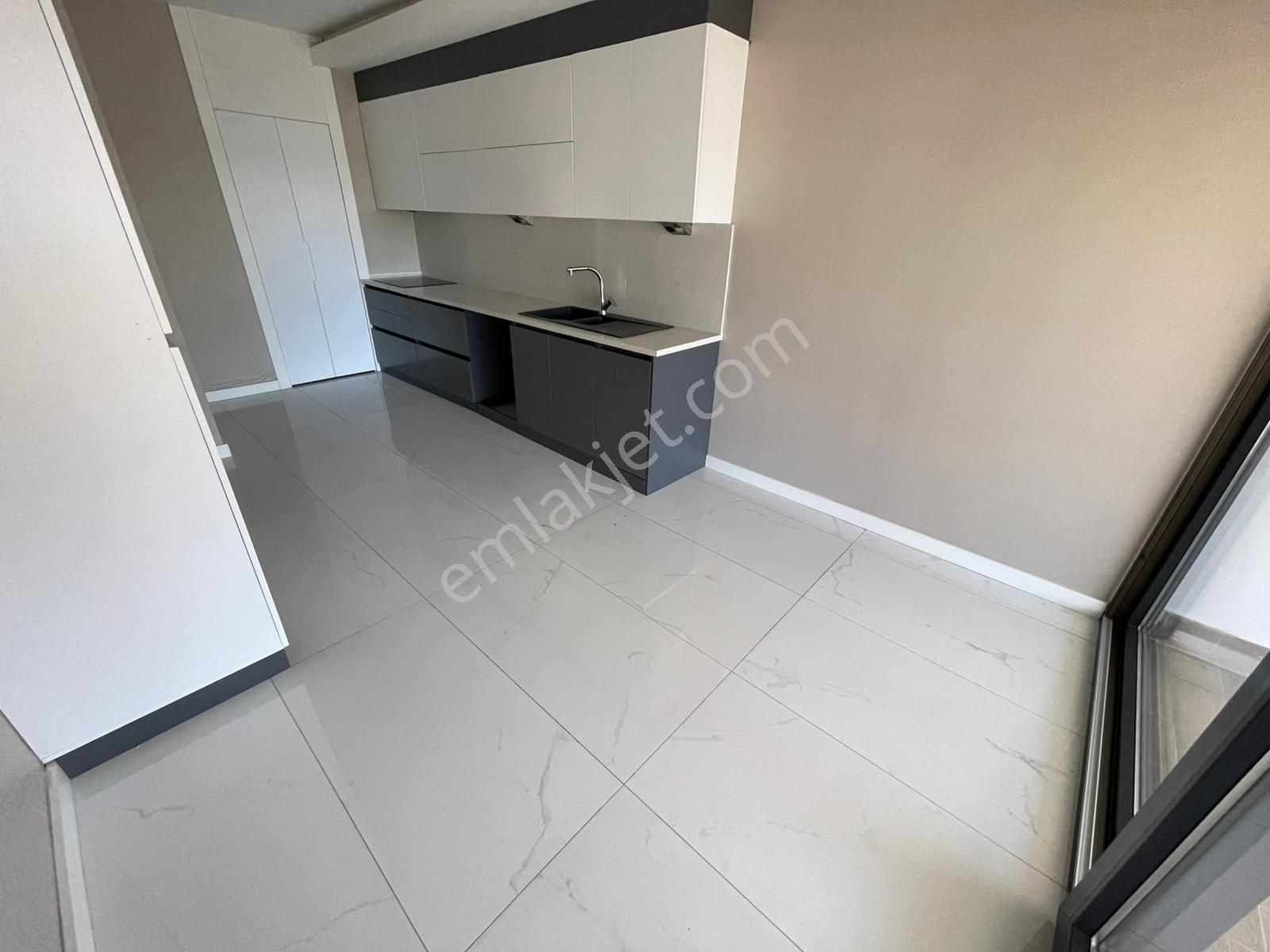 Yuvaköy Mah. Norm Tower'da Full Yapılı 4+1 Kiralık Daire - Görsel 10