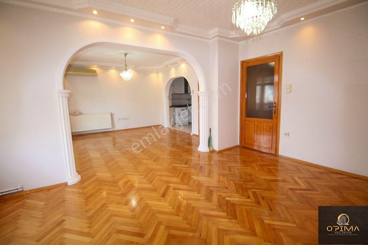 Opimadan Yalı Mahallesinde Merkezi Konumda Satılık 2+1 Daire - Görsel 2