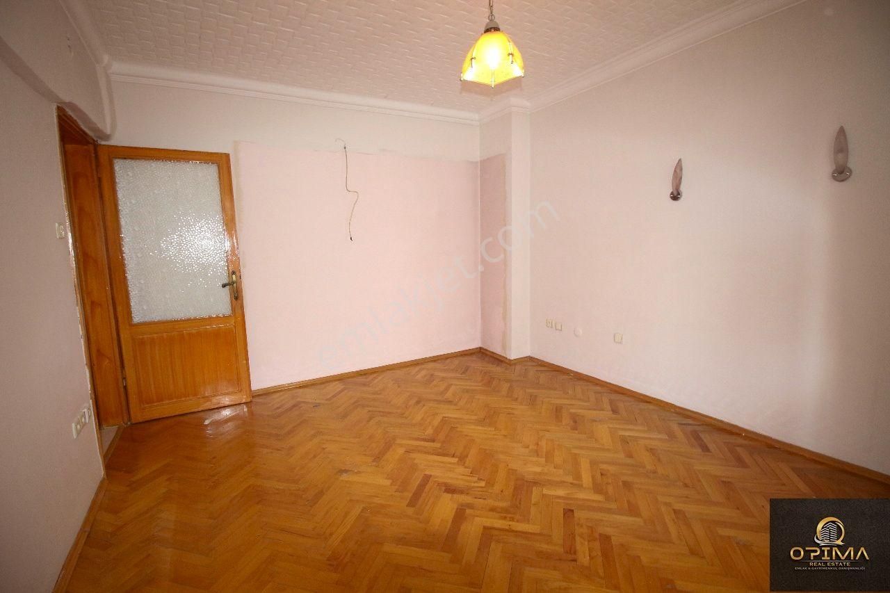 Opimadan Yalı Mahallesinde Merkezi Konumda Satılık 2+1 Daire - Görsel 15