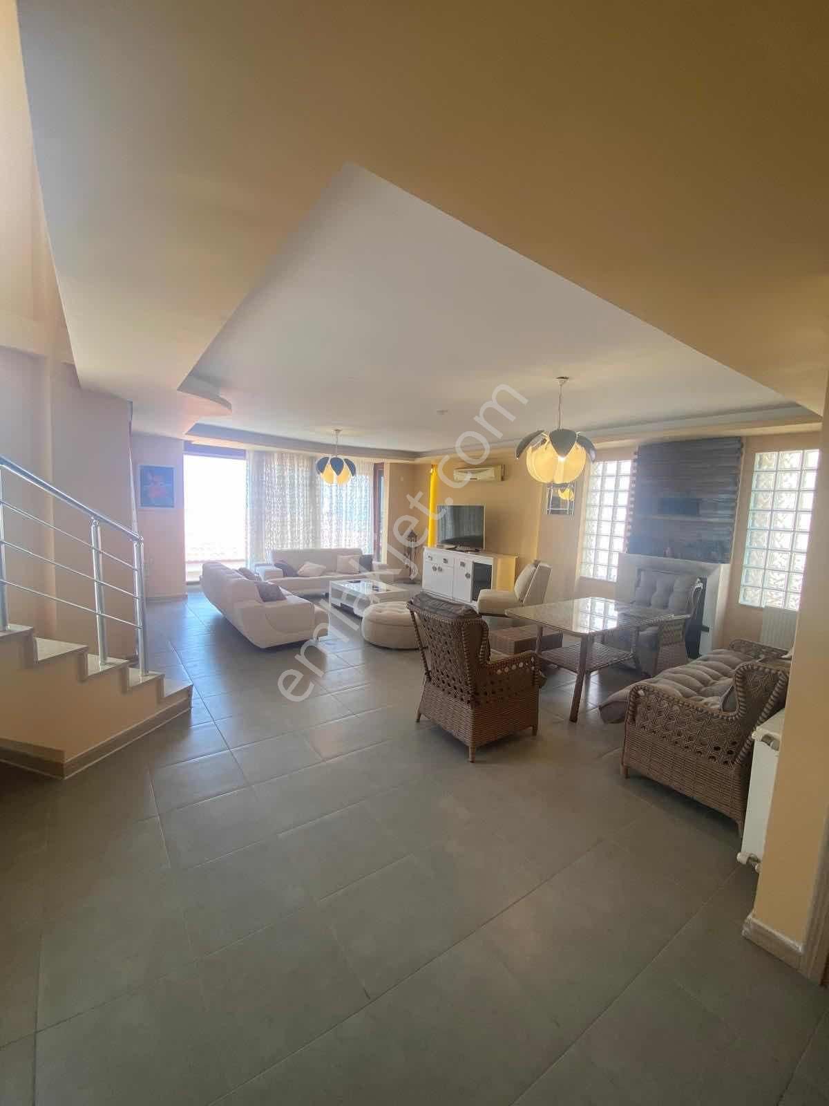 Kuşadası Soğucak'ta 5+1 Satılık Villa - Görsel 11