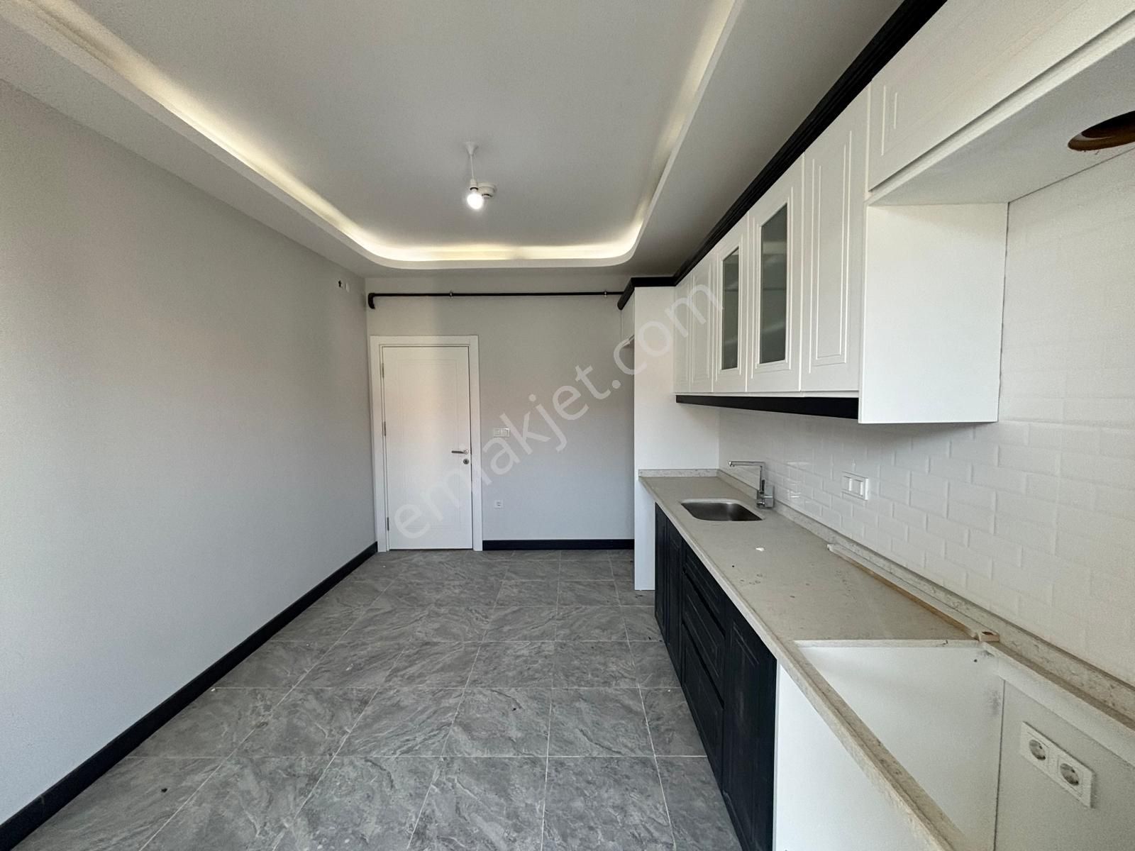 Merkezi Lokasyonda Akıllı Ev Sistemleriyle Tam Donanımlı Lüx 3+1 - Görsel 21