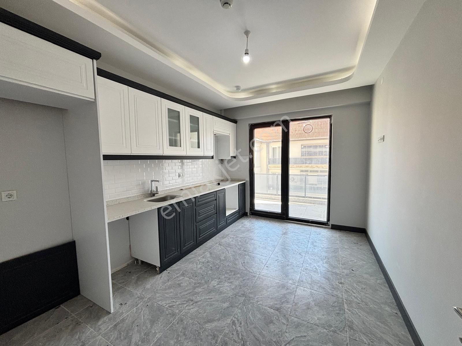 Merkezi Lokasyonda Akıllı Ev Sistemleriyle Tam Donanımlı Lüx 3+1 - Görsel 17