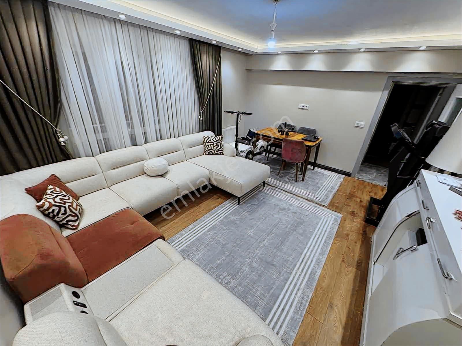 Cadde Üzerinde Özel Mimariii 3+1 Geniş M2'li Lükss 7 Yllık Daire - Görsel 20