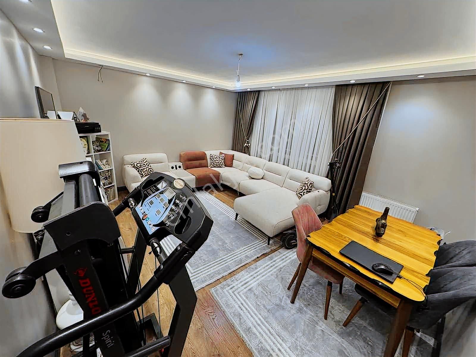 Cadde Üzerinde Özel Mimariii 3+1 Geniş M2'li Lükss 7 Yllık Daire - Görsel 16