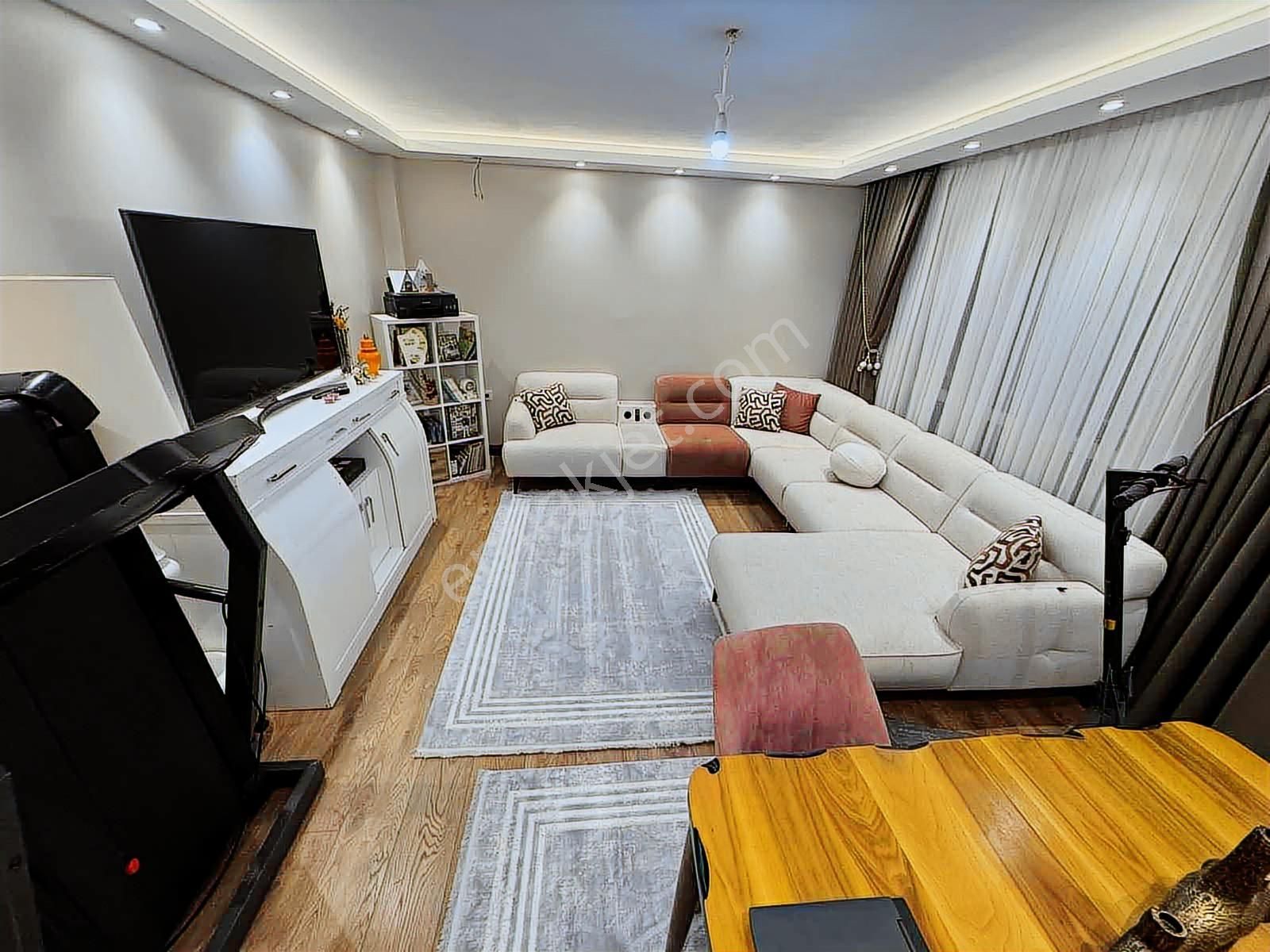 Cadde Üzerinde Özel Mimariii 3+1 Geniş M2'li Lükss 7 Yllık Daire - Görsel 17