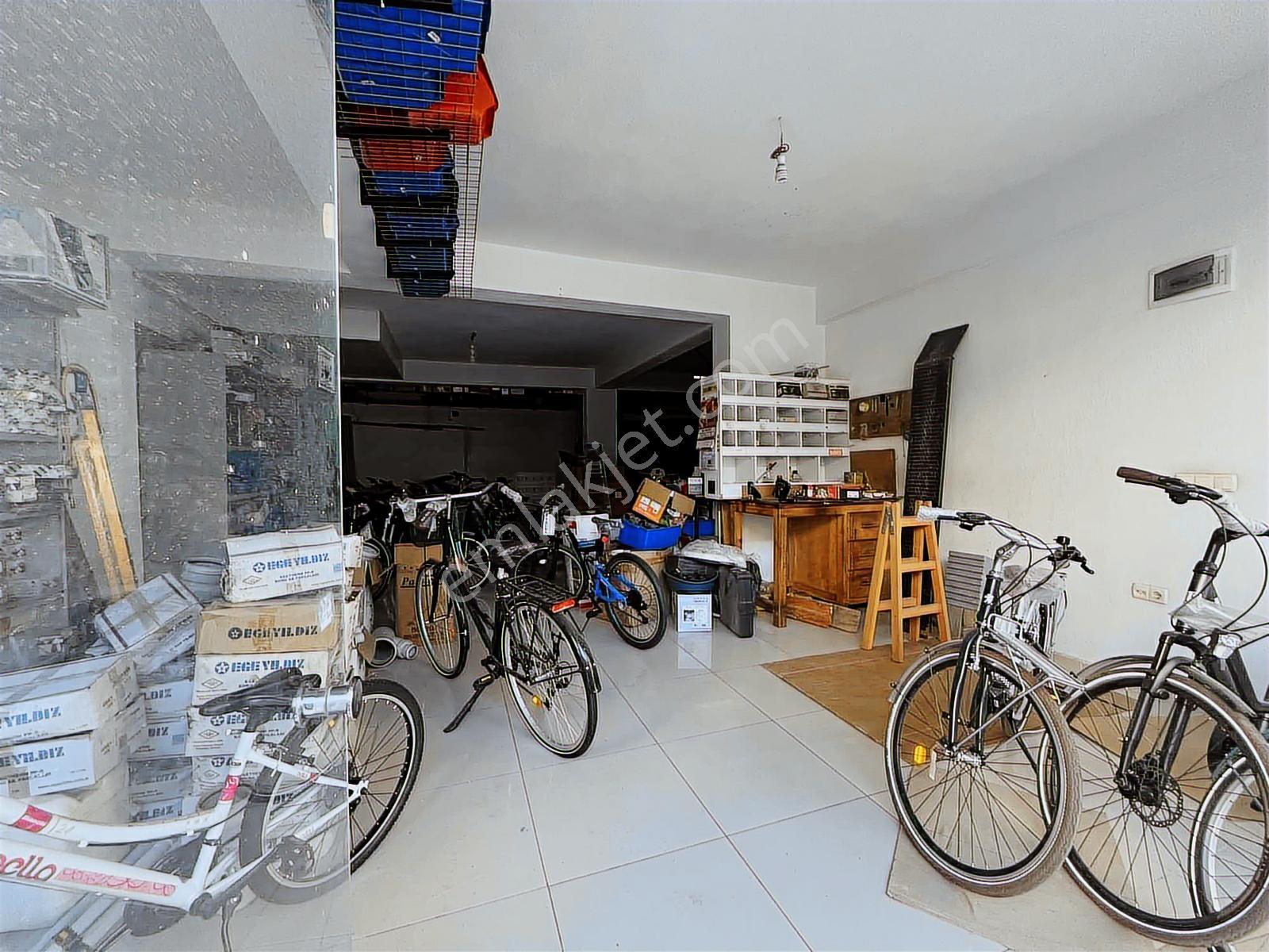 Lavınıa'dan Merkeze Yakın Kiralık Dükkan - Görsel 6