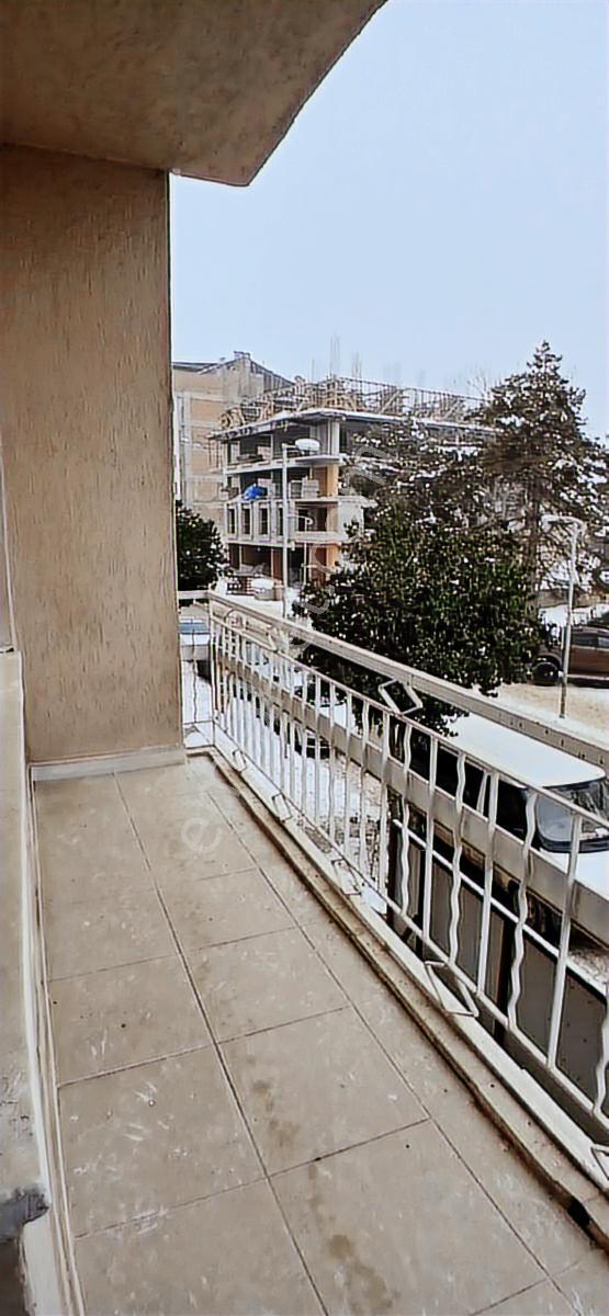 Malatya Lisesi Karşısı Ara Kat Kiralık Daire - Görsel 16