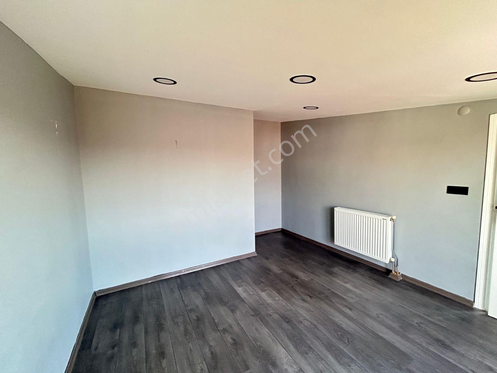 Gop Mahallesi Merkezde Satılık 3+2 Geniş & Ferah Dubleks - Görsel 32