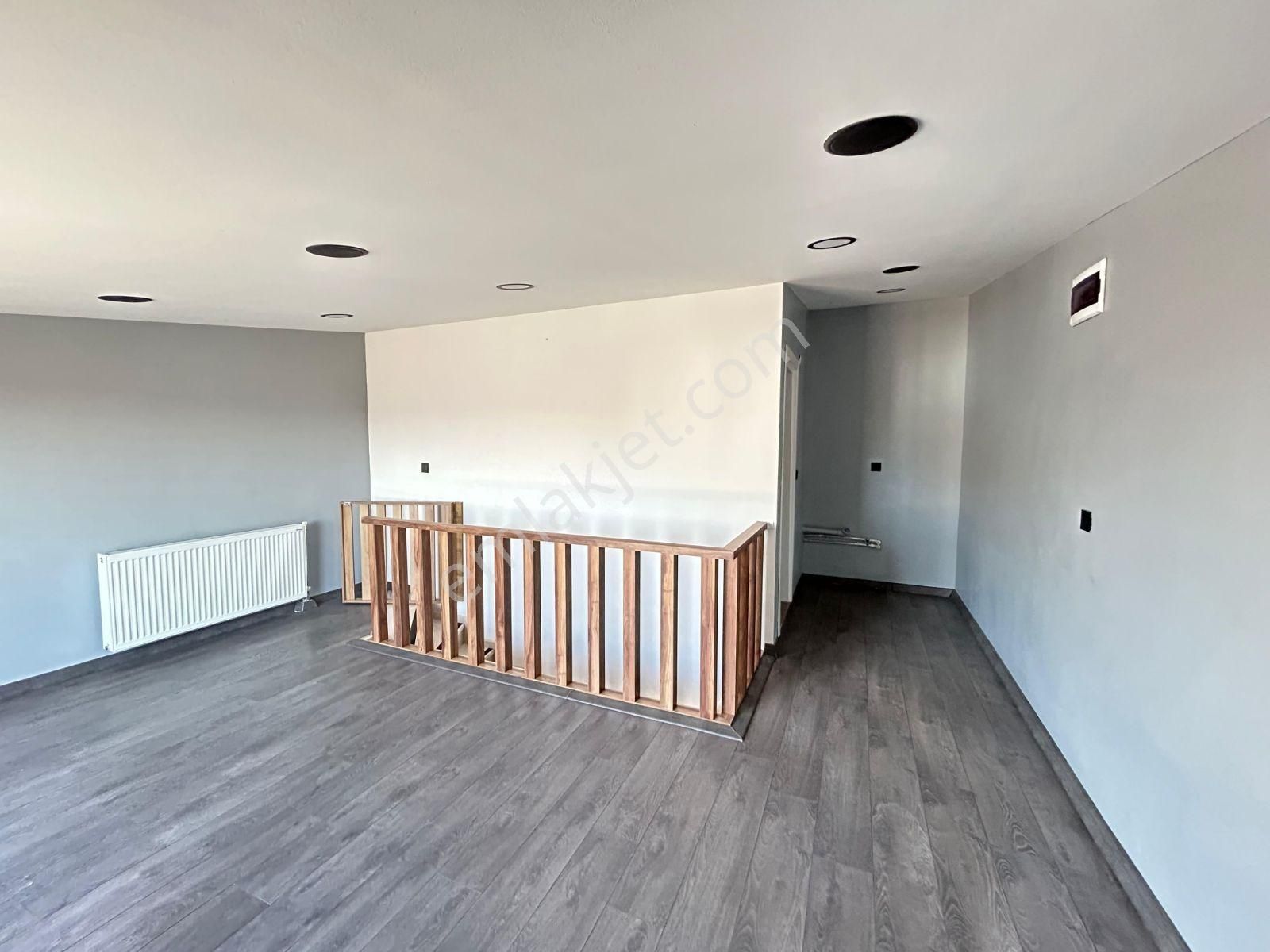 Gop Mahallesi Merkezde Satılık 3+2 Geniş & Ferah Dubleks - Görsel 30