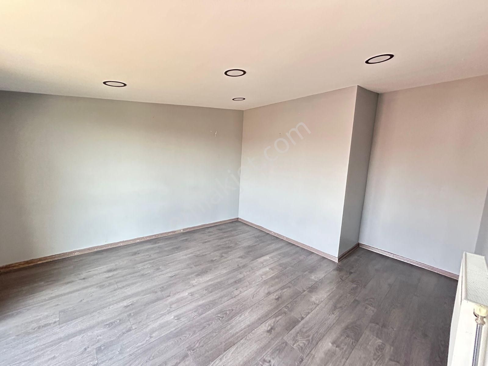 Gop Mahallesi Merkezde Satılık 3+2 Geniş & Ferah Dubleks - Görsel 21