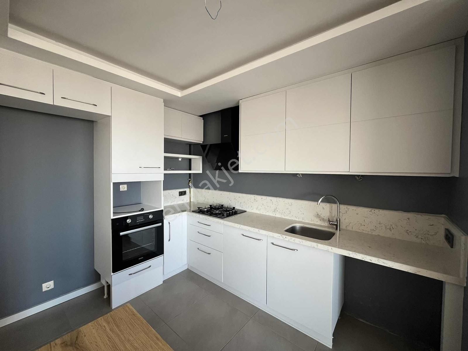 Toros Mahallesi/ultra Lüks/2+1/cep Mutfak/ç.banyo/g.odalı/kombi! - Görsel 15