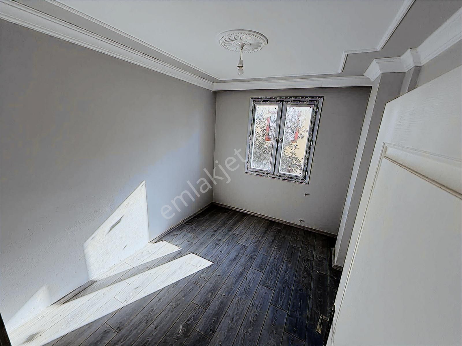 Yeşiltepe'de Caddeye Yakın 2 Katlı Müstakil - Görsel 21