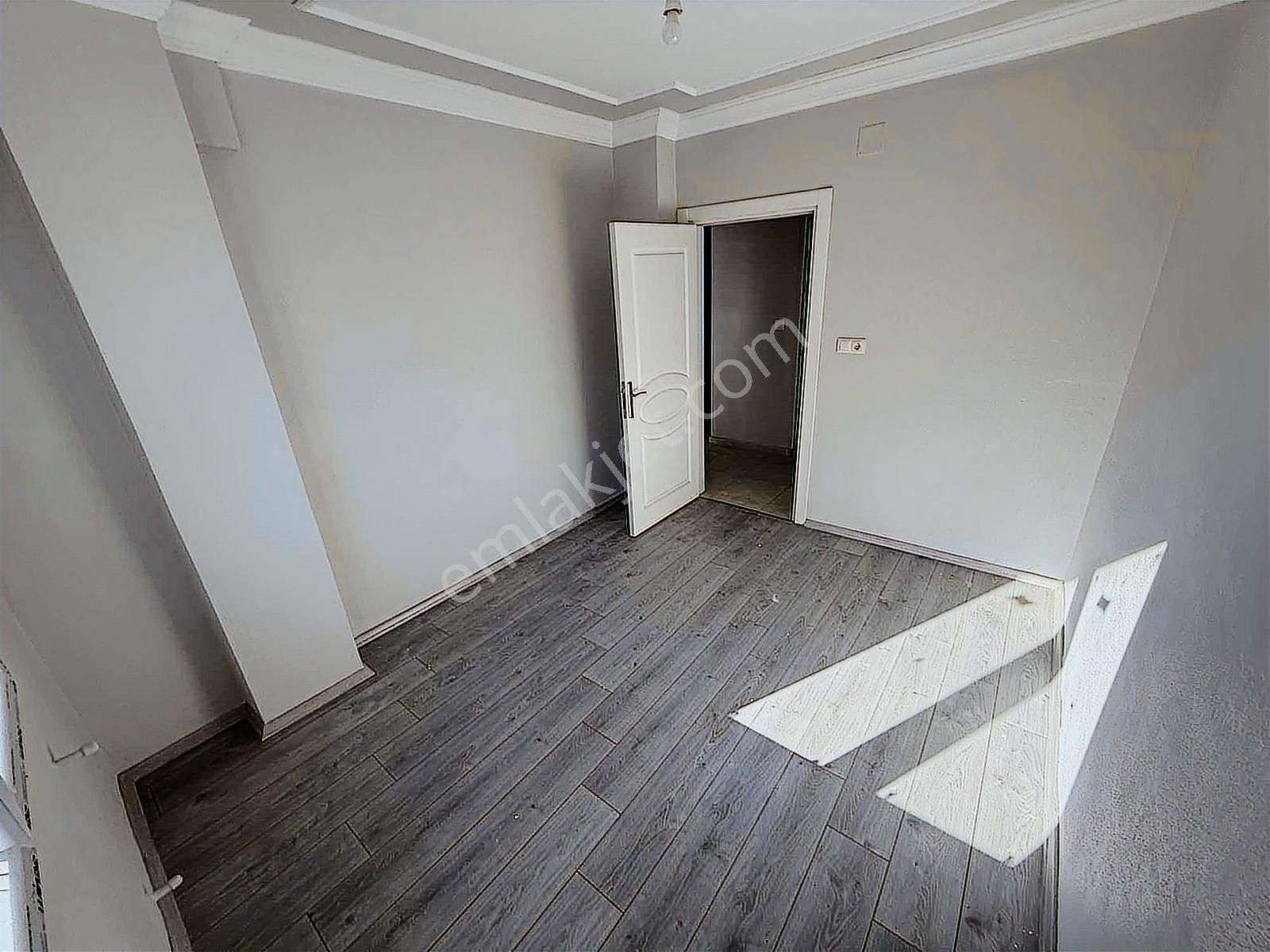 Yeşiltepe'de Caddeye Yakın 2 Katlı Müstakil - Görsel 20