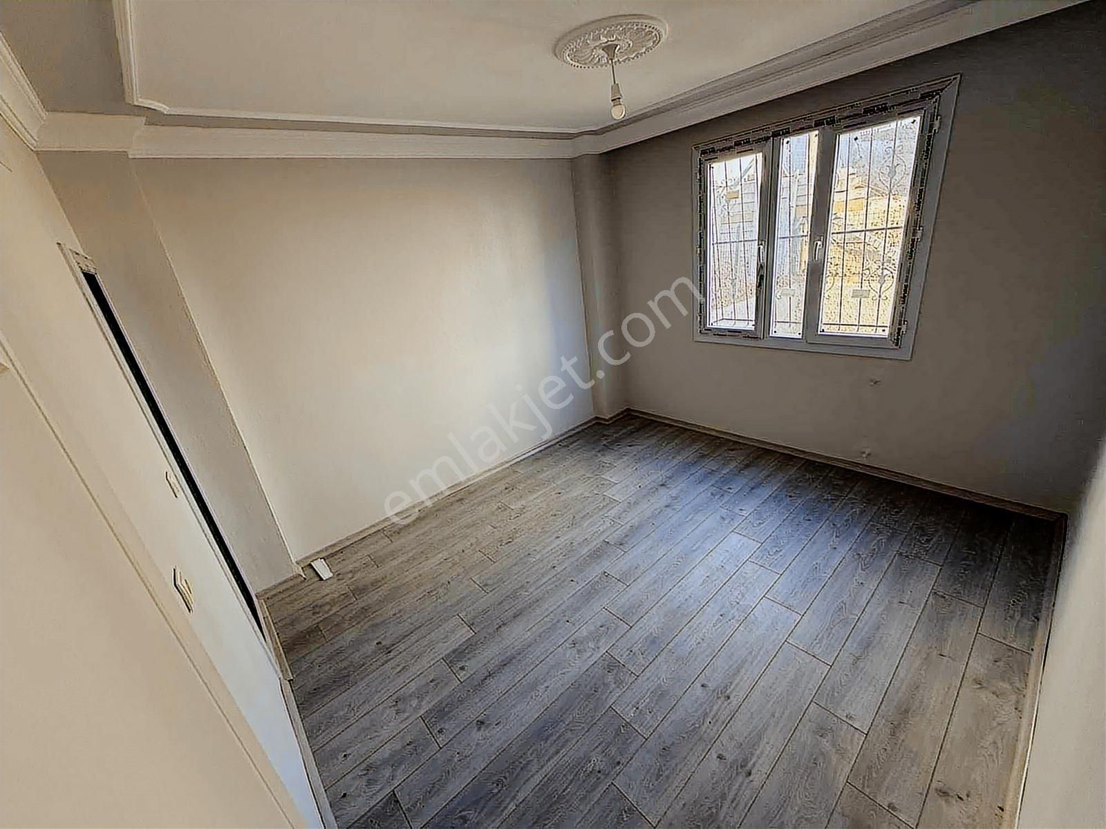 Yeşiltepe'de Caddeye Yakın 2 Katlı Müstakil - Görsel 13