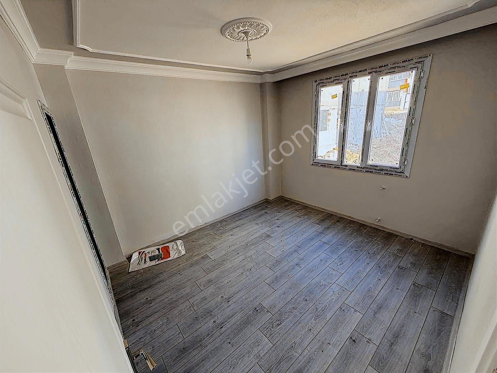 Yeşiltepe'de Caddeye Yakın 2 Katlı Müstakil - Görsel 5