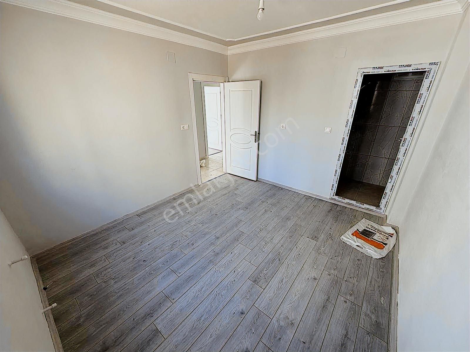 Yeşiltepe'de Caddeye Yakın 2 Katlı Müstakil - Görsel 27