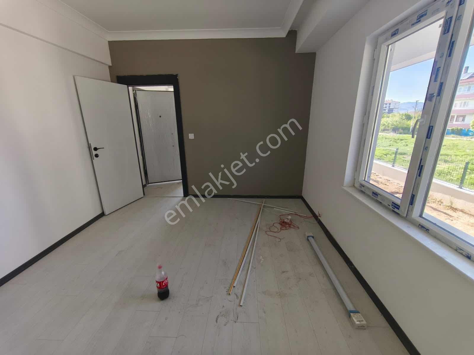 Esenboğa Mahallesinde Ana Cadde Üzeri Satılık Daire - Görsel 8