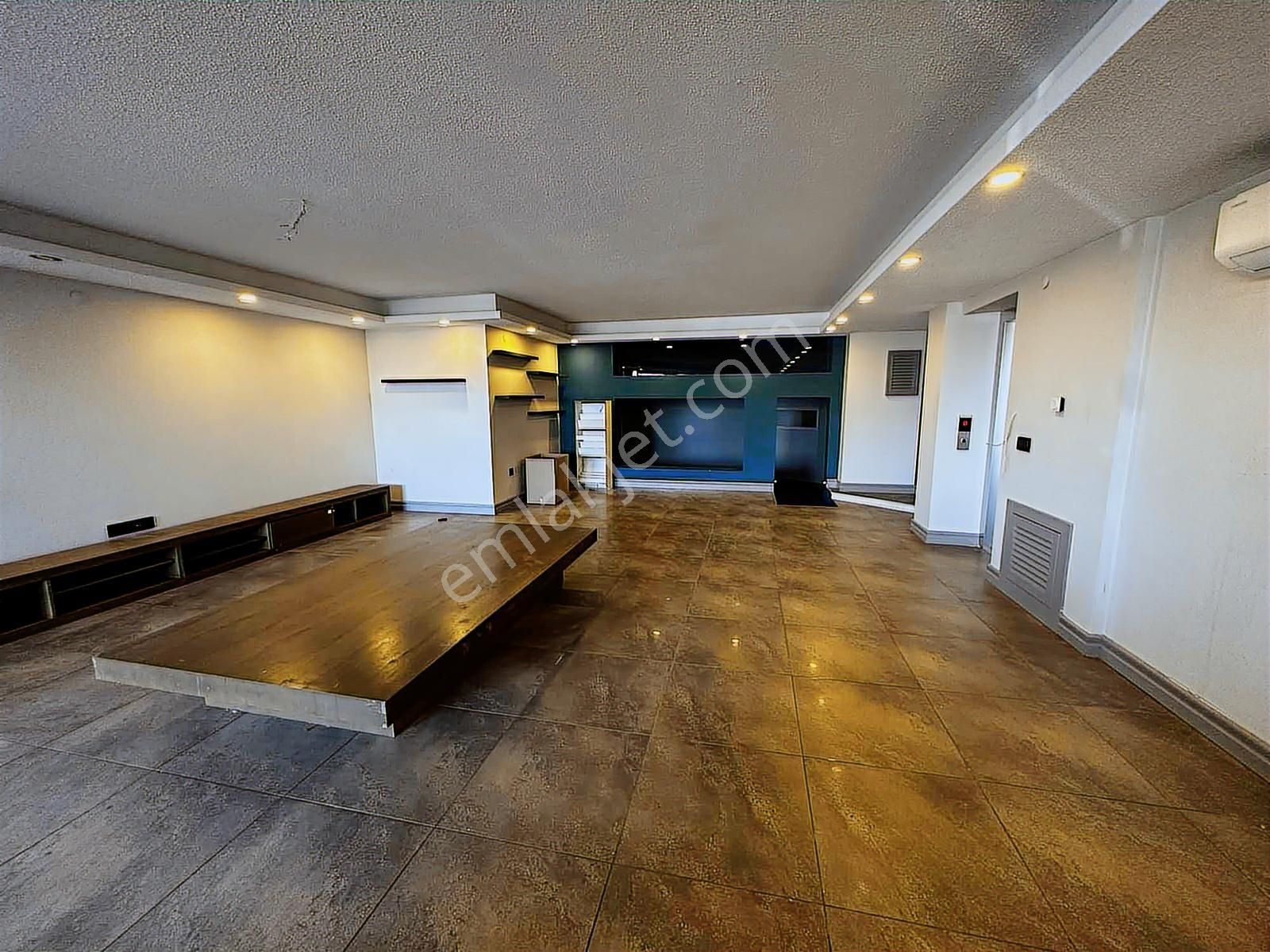 Narlıdere Doruk Life Sitesinde Deniz Manzaralı Lüks Villa - Görsel 14