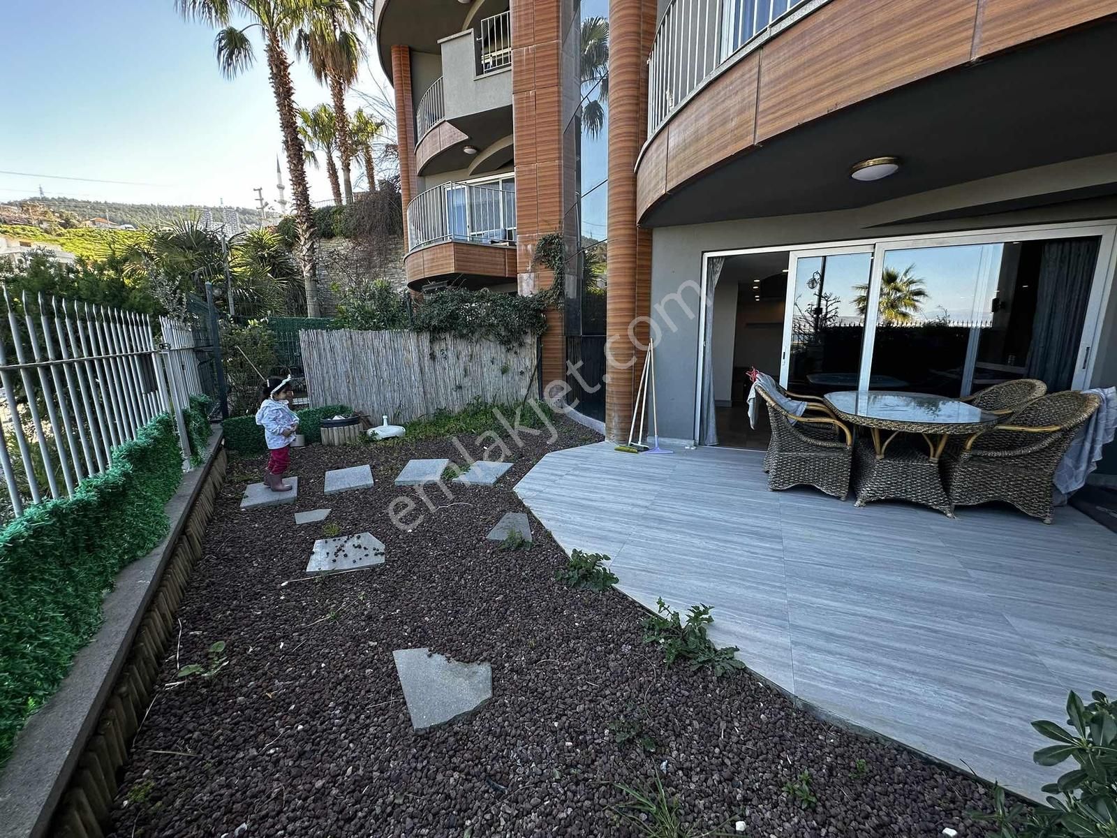 Narlıdere Doruk Life Sitesinde Deniz Manzaralı Lüks Villa - Görsel 26